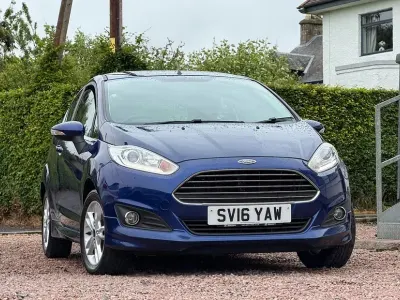 Used Ford Fiesta Zetec 82 HP (60 kW) 2016 Blue Hatchback