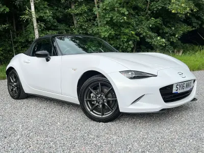 Used Mazda MX5 Inclusive 131 HP (96 kW) 2016 White Cabriolet