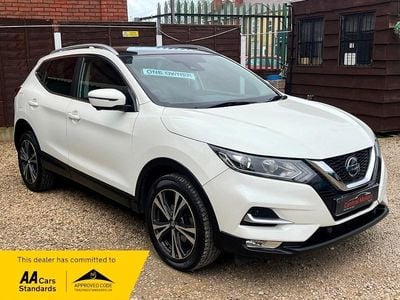 Used Nissan Qashqai N-Connecta 115 HP (84 kW) 2018 White SUV