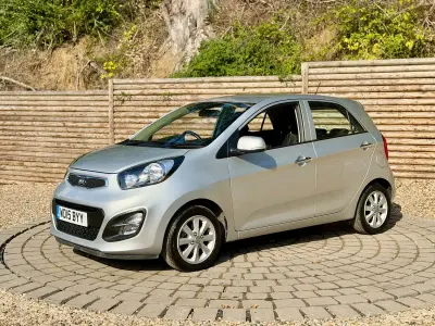 Used Kia Picanto 84 HP (61 kW) 2015 Silver Hatchback