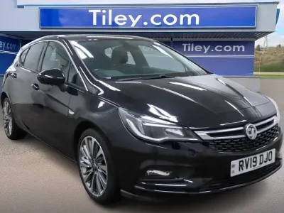 Used Vauxhall Astra 150 HP (110 kW) 2019 Black Hatchback