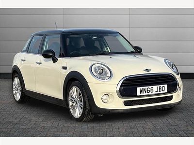 White Used 2016 Mini Cooper Hatchback | £11,150 (Fair price)