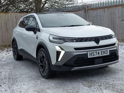 White Used 2025 Renault Symbioz Iconic Esprit Alpine SUV | £24,498 (Fair price)