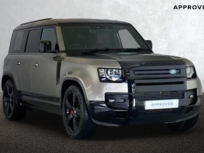 Used Land Rover Defender 350 HP (257 kW) 2024 Silicon silver Estate