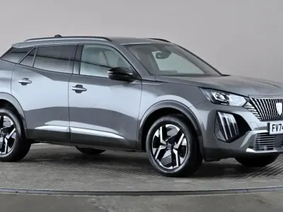 Używany Peugeot 2008 Allure 131 KM (96 kW) 2024 Szary SUV