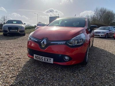 Gebraucht Renault Clio IV Dynamique 90 PS (66 kW) 2015 Rot Kleinwagen