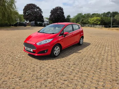 Used Ford Fiesta Zetec 2016 Red Hatchback
