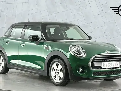 Used Mini Cooper Classic 134 HP (98 kW) 2020 Green Hatchback