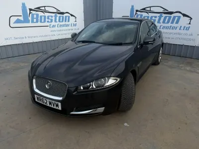 Gebraucht Jaguar XF Luxury 200 PS (147 kW) 2012 Grau Limousine