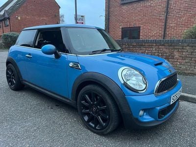 Blue Used 2014 Mini Cooper S Hatch Hatchback | £4,995 (Good price)