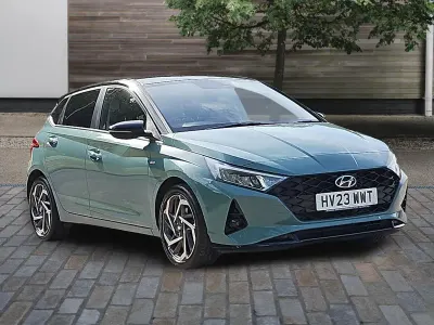 Used Hyundai i20 Ultimate 100 HP (73 kW) 2023 Green Hatchback