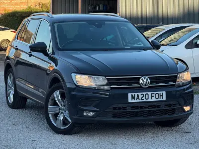 Usado VW Tiguan Match 2020 Gris SUV