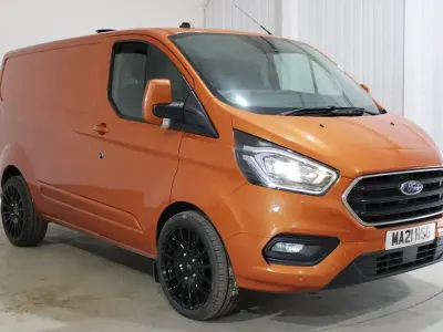 Used Ford Transit Custom Limited 130 HP (95 kW) 2021 Orange Van