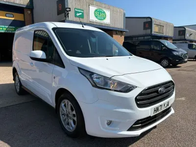 Used Ford Transit Connect Limited 120 HP (88 kW) 2021 White MPV