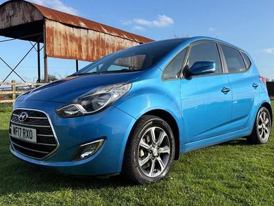 Used Hyundai ix20 Premium 115 HP (84 kW) 2017 Blue Hatchback