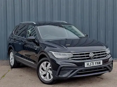 Used VW Tiguan Allspace Life 150 HP (110 kW) 2021 Black SUV
