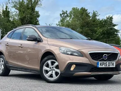 Used Volvo V40 SE 2015