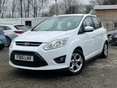 Used Ford C-MAX Zetec 115 HP (84 kW) 2015 White MPV