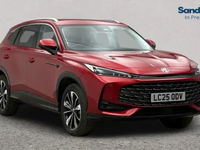 Używany MG HS Trophy 169 KM (124 kW) 2024 Srebrny SUV