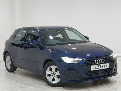 Used Audi A1 Design 95 HP (69 kW) 2023 Blue SUV