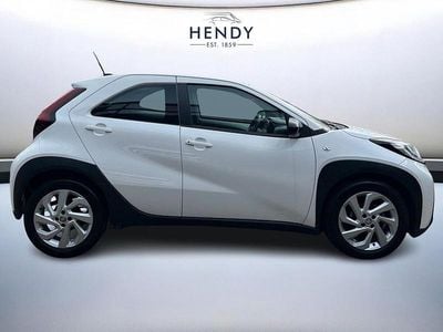 Used Toyota Aygo PURE 71 HP (52 kW) 2023 White