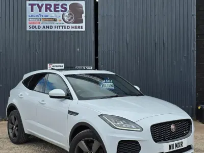 Usado Jaguar E-Pace Chequered Flag 2019 Branco SUV
