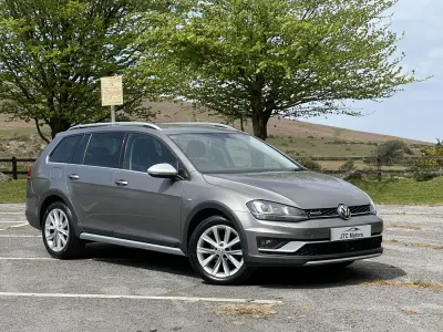 Begagnad VW Golf Alltrack 152 HK (111 kW) 2016 Grå Kombi