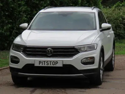 Used VW T-Roc SE 115 HP (84 kW) 2018 White SUV
