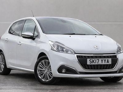 Used Peugeot 208 Allure 2017 White Hatchback
