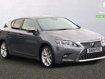 Lexus CT200h