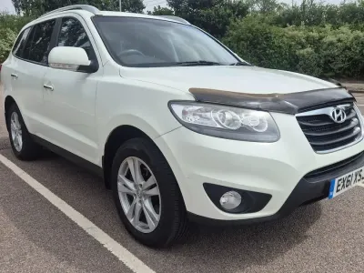 Used Hyundai Santa Fe Premium 194 HP (142 kW) 2011 White SUV