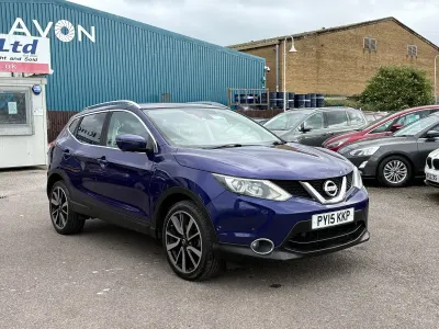 Used Nissan Qashqai Tekna 130 HP (95 kW) 2015 Ink blue pearl SUV
