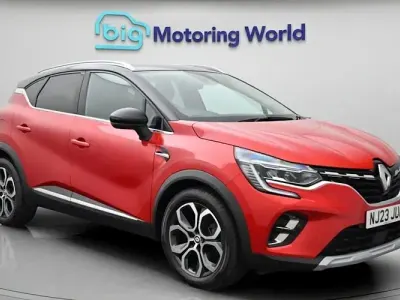 Used Renault Captur Techno 143 HP (105 kW) 2023 Black SUV