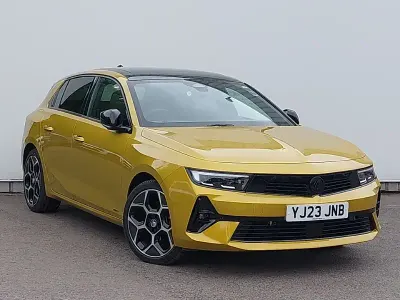 Used Vauxhall Astra Ultimate 2023 Yellow/black Hatchback