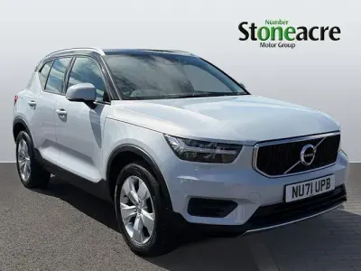 Used Volvo XC40 Momentum 163 HP (119 kW) 2022 Silver SUV