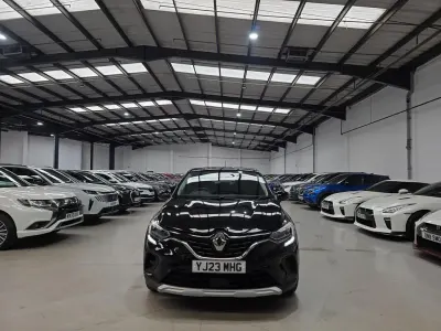 Used Renault Captur Evolution 143 HP (105 kW) 2023 Black SUV