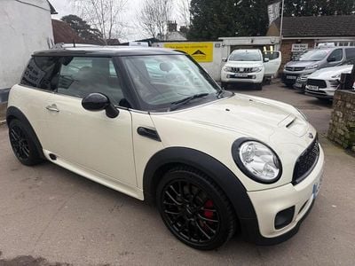 Used Mini John Cooper Works Hatch 211 HP (155 kW) 2008 White Hatchback