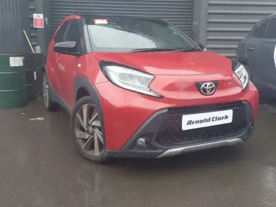 Used Toyota Aygo X 72 HP (52 kW) 2023 Red SUV