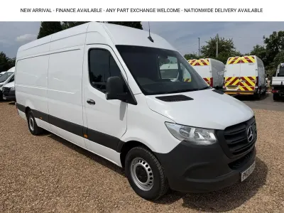 Used Mercedes Sprinter 143 HP (105 kW) 2020 White Van