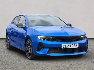 Używany Vauxhall Astra Ultimate 130 KM (95 kW) 2023 Niebieski Hatchback