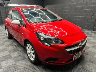 Begagnad Vauxhall Corsa 2016 Röd Halvkombi