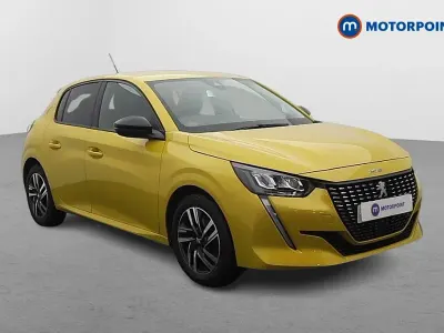 Used Peugeot 208 Allure+ 102 HP (75 kW) 2023 Yellow Hatchback