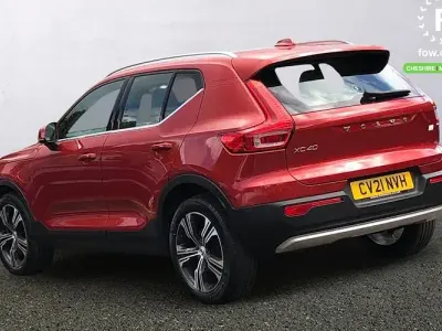 Used Volvo XC40 Inscription 262 HP (192 kW) 2021 Red SUV