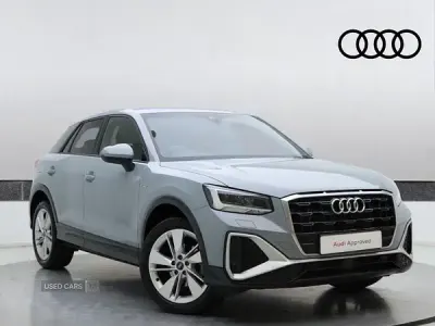 Usado Audi Q2 S-Line 2025 Gris SUV