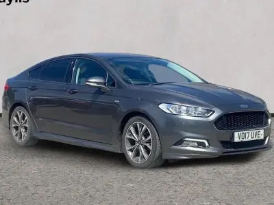 Käytetty Ford Mondeo ST-Line 180 HP (132 kW) 2017 Harmaa Viistoperä