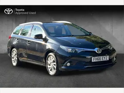 Used Toyota Auris Business Edition 114 HP (83 kW) 2016 Black Estate