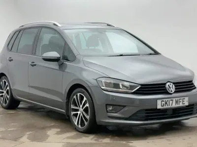 Begagnad VW Golf Sportsvan SE 2017 Grå Minibuss
