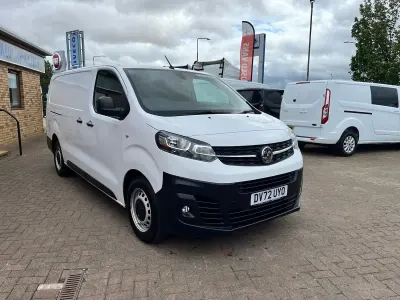 Used Vauxhall Vivaro 100 HP (73 kW) 2022 White MPV