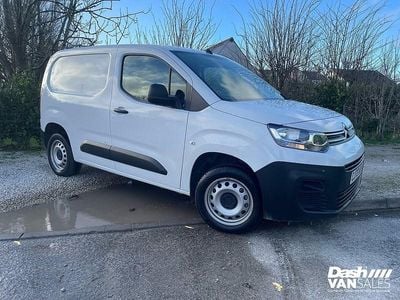 Used Citroën Berlingo 100 HP (73 kW) 2023 White MPV