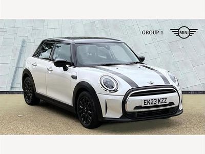 Used Mini Cooper Classic 136 HP (100 kW) 2023 White Hatchback